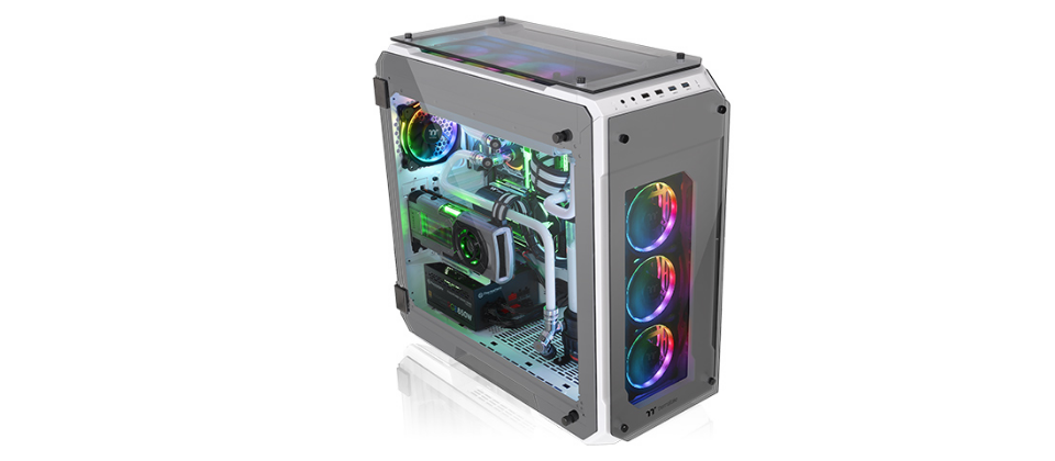 Thermaltake View 71 TG Snow Edition Tempered Glass Case - White Feature 5