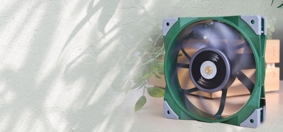 Thermaltake TOUGHFAN 12 PWM High Static Pressure Radiator Fan Racing Green Edition Feature 1