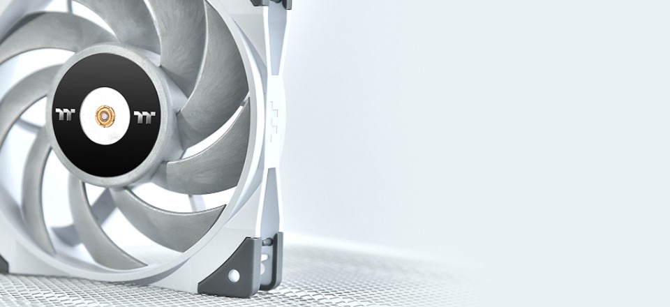 Thermaltake TOUGHFAN 14 PWM High Static Pressure (up to 2000RPM) Radiator Fan - White Edition Feature 2